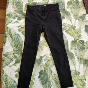High Rise Black Skinny Jeans